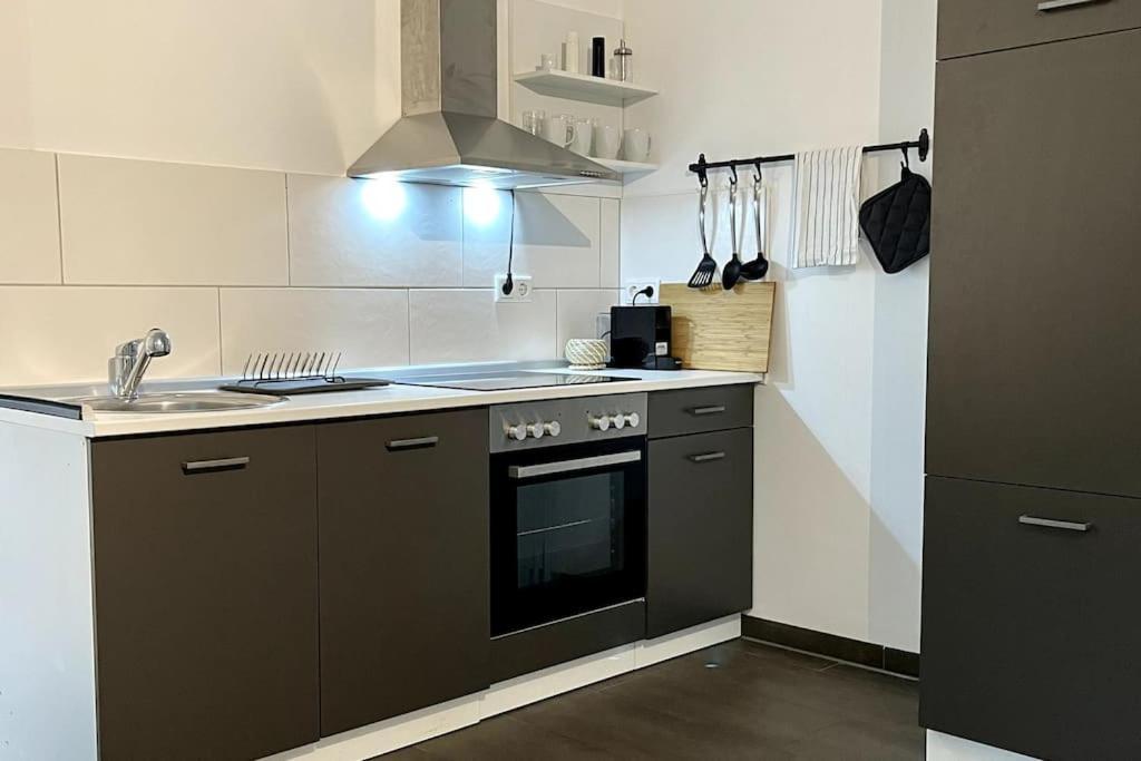 Gemuetliche Wohnung In Ruhigem Wohngebiet Ашафенбург Екстериор снимка